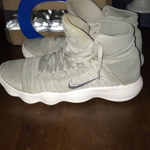 Nike React Hyperdunk 2017 Flyknit